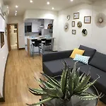 Apto El Clavo-con Parking Gratis Apartment *