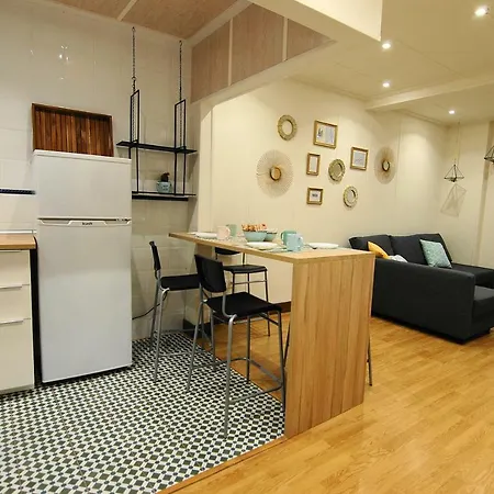 Apto El Clavo-con Parking Gratis