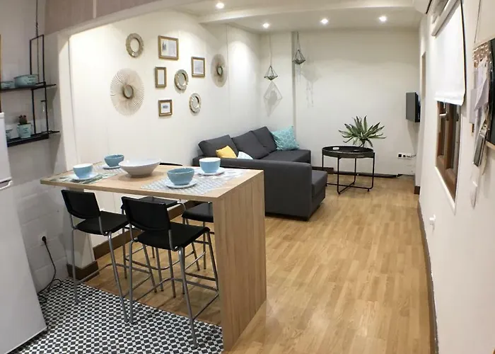 Apto El Clavo-con Parking Gratis